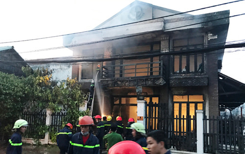 2 nguoi tu vong trong vu chay lon o Sai Gon