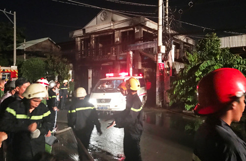 2 nguoi tu vong trong vu chay lon o Sai Gon-Hinh-4