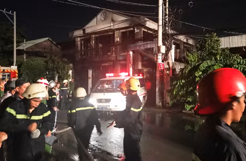 2 nguoi tu vong trong vu chay lon o Sai Gon-Hinh-4