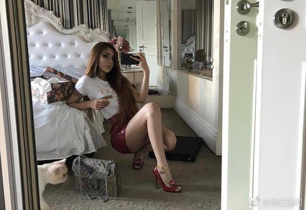 Mỗi ngày, Lý Ân Hy dành 1-2 tiếng tới phòng gym. Cô chủ yếu tập các bài tạ cho cơ đùi, cơ mông và tay. Sau đó, cô chạy chậm 30 phút để thư giãn cơ thể. Vào cuối tuần, Ân Hy thường đi cưỡi ngựa với bạn bè.