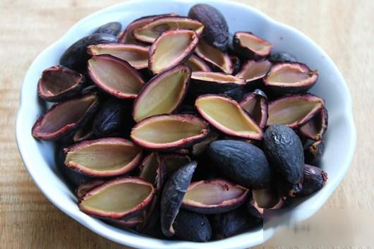 Với du khách, thưởng thức các món ăn từ trám như một cách trải nghiệm một nét đẹp ẩm thực của vùng Đông Bắc.