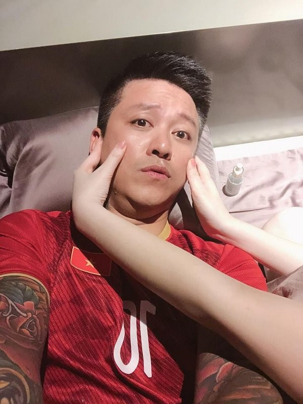 Thông qua mỗi bức ảnh này thôi, dân tình lại được dịp hiểu ra vì sao cặp vợ chồng này chẳng những không già đi theo năm tháng mà ngược lại ngày càng trẻ trung phải nói.