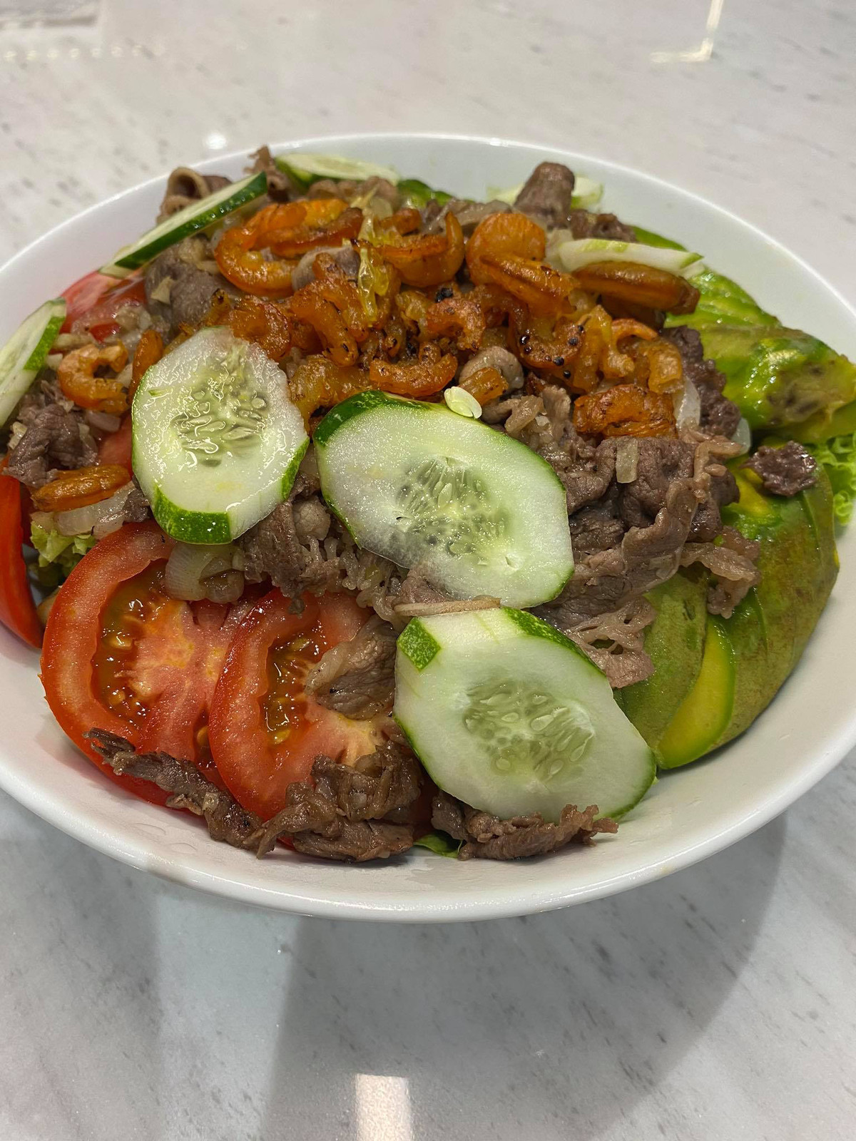 Nam danh hài rất hay thay đổi khẩu phần ăn để chiều lòng bà xã, cũng không quản khó khăn tìm hiểu cách nấu những món ăn hấp dẫn, mới lạ để làm mới thực đơn của mình mỗi ngày.