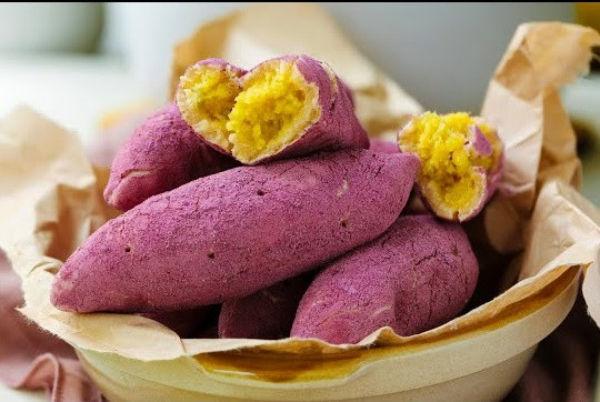 Cách làm món bánh mì khoai lang tím siêu thực đang gây sốt Cach lam mon banh mi khoai lang tim sieu thuc dang gay sot