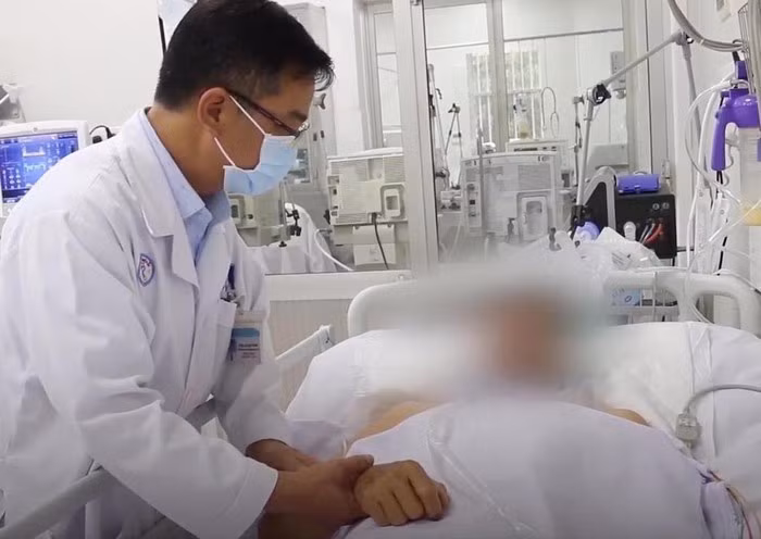 Bác sĩ phát hiện vụ ngộ độc pate Minh Chay thế nào? Bac si phat hien vu ngo doc pate Minh Chay the nao?