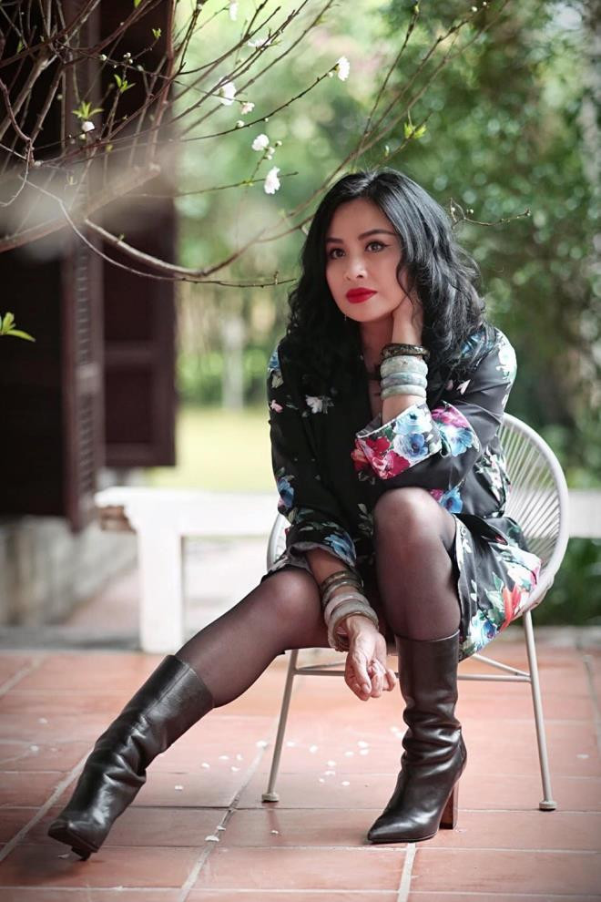 Nữ diva quan niệm chăm sóc sắc đẹp phải từ bên trong cơ thể. Chị cố gắng đi ngủ sớm để giữ vẻ tươi tắn. Ngoài giờ làm việc, chị hay ngồi thiền, nghe Phật pháp.