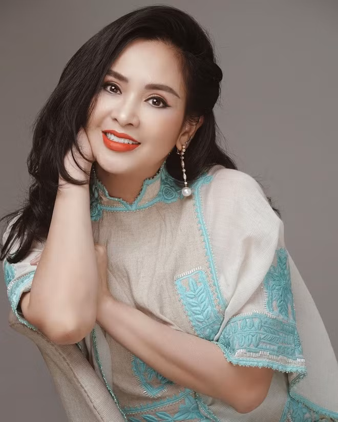 Chia sẻ về bí quyết giữ nhan sắc trẻ trung của mình, ca sĩ Thanh Lam từng có lần chia sẻ trong một buổi giao lưu: "giục tốc bất đạt" là một trong những nguyên tắc làm đẹp mà mỗi người phụ nữ nên ghi nhớ.