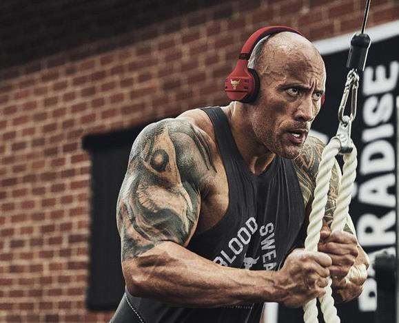 Các bài tập của anh được huấn luyện viên thường xuyên thay đổi để tăng khả năng thích nghi, song hầu hết mỗi bài đều tập 4 set, mỗi set 12 lần, nghỉ 60-90 giây giữa các bài.