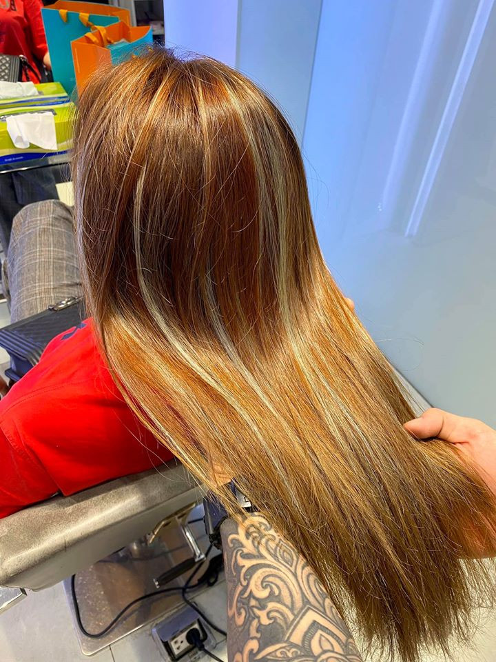 Mái tóc mới cực chất khiến nàng hoa hậu 9X trông như gái Tây.