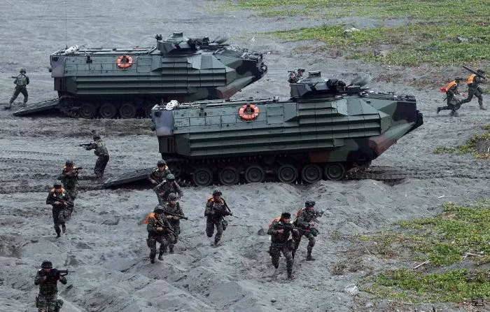 Hoc gia TQ xem nhe Dai Loan, noi quan doi My va Dai Bac se that bai-Hinh-2