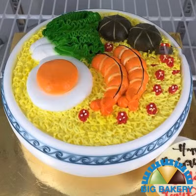 Một hãng bánh đã nghĩ ra ý tưởng về chiếc bánh kem tô mì tôm siêu độc.