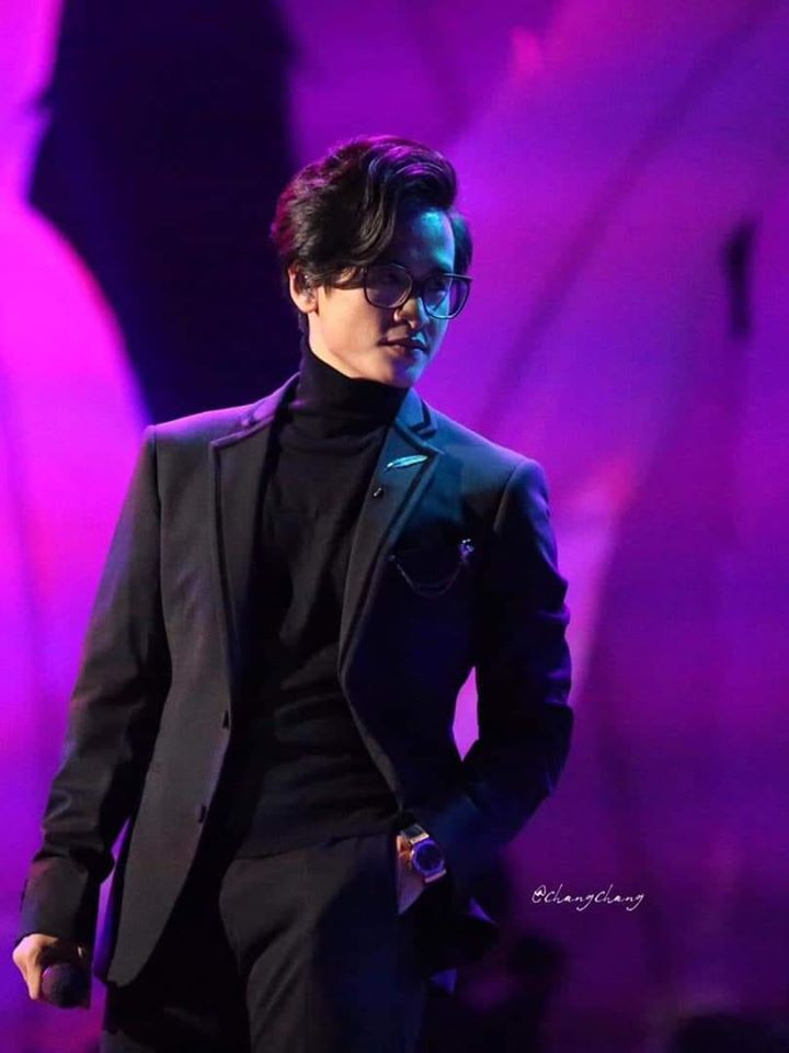 Được nhắc đến là người đàn ông lịch lãm của âm nhạc, Hà Anh Tuấn sở hữu cho riêng mình một phong cách thời trang tạo nên thương hiệu.