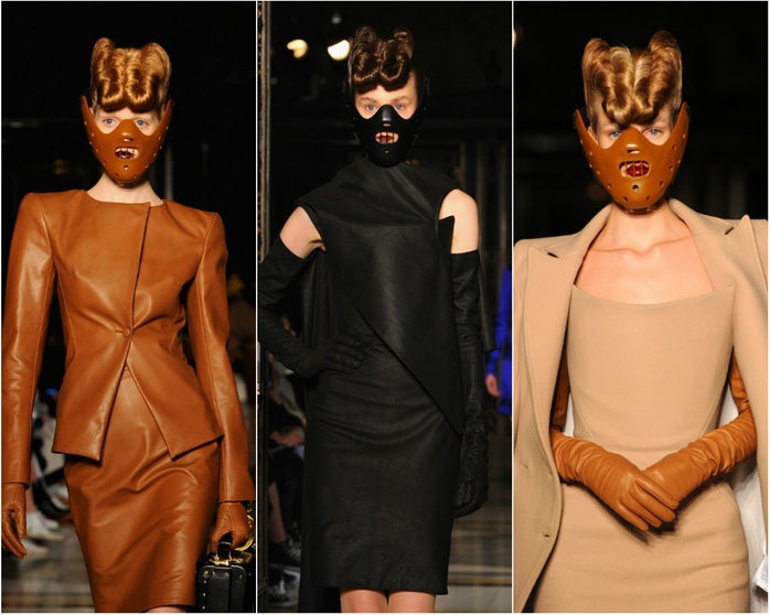 Tại London Fashion Week 2016, nhà thiết kế Gareth Pugh đã trình diễn bộ sưu tập Thu Đông với chiếc mặt nạ dị biệt khiến khán giả sợ hãi.