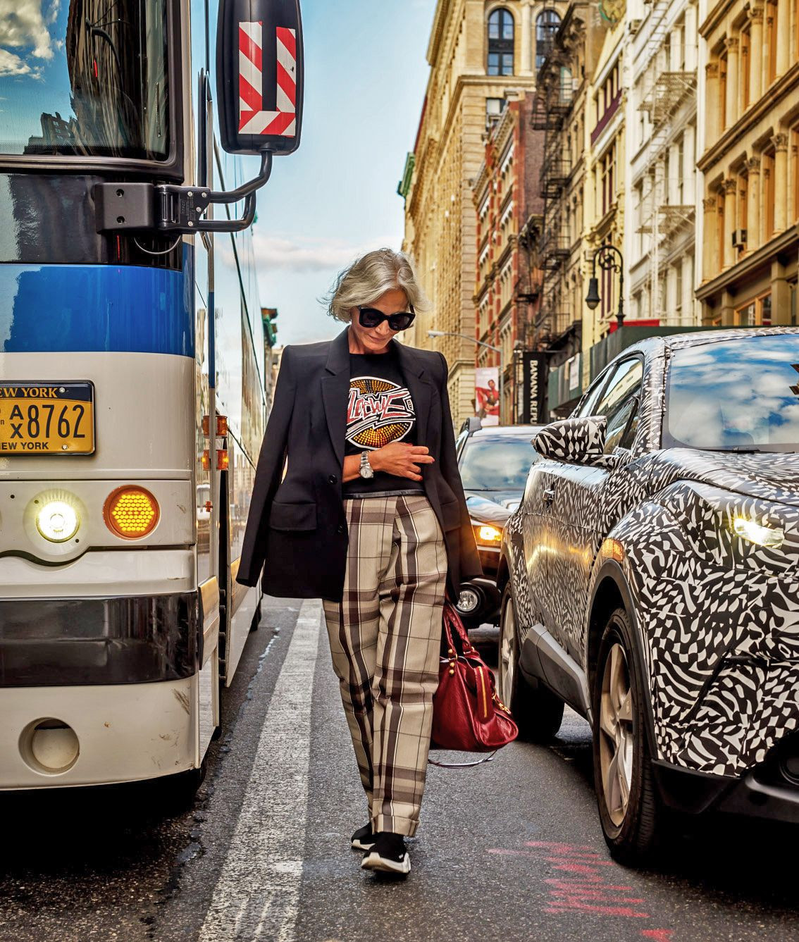 Đối với Grece Ghanem, “phong cách thời trang hay những bộ quần áo đẹp đẽ chính là một hình thức nghệ thuật, nơi tôi có thể thỏa sức thể hiện bản thân”.