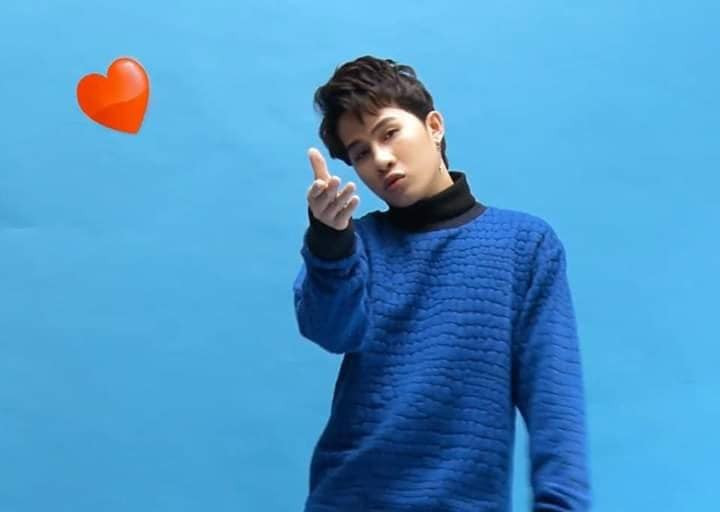 Khi diện những trang phục đơn giản như áo thun cao cổ, Jack lại ghi điểm trong mắt người hâm mộ. Ảnh: FBNV. Video "Minh Hằng chia sẻ về phong cách thời trang". Nguồn: VTC.