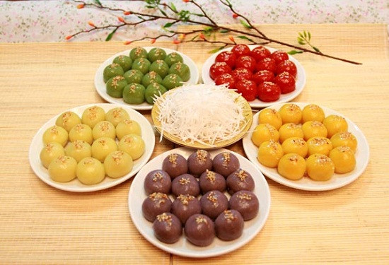 Cach lam mon che troi ngu sac tu cac loai rau cu don Tet Han thuc