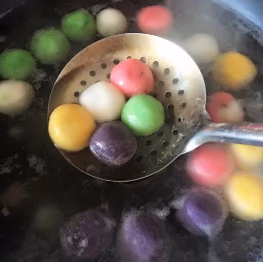 Cach lam mon che troi ngu sac tu cac loai rau cu don Tet Han thuc-Hinh-4