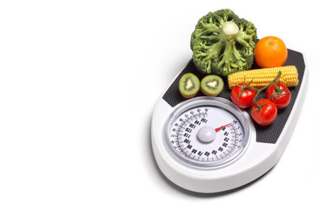 Giảm cân siêu tốc (Crash Diet): Giảm cân siêu tốc từ lâu đã được xem là phương pháp giảm cân hoàn hảo. Tuy nhiên, phương pháp này khiến phụ nữ mất đi khái niệm ăn uống lành mạnh. Hãy nhớ rằng không có lối tắt nào cho việc giảm cân cả.