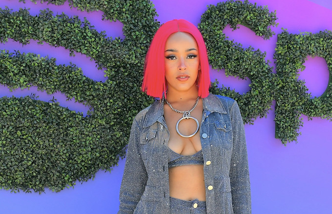 Vào hồi tháng 3, Doja Cat từng tuyên bố rằng cô không sợ COVID-19 và phát ngôn này đã khiến công chúng vô cùng phẫn nộ.