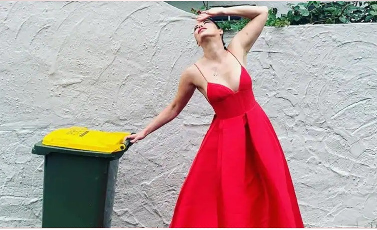 Gần đây, cư dân mạng đã lan truyền một trào lưu độc đáo, khuyến khích mọi người mặc đẹp sexy đi đổ rác.