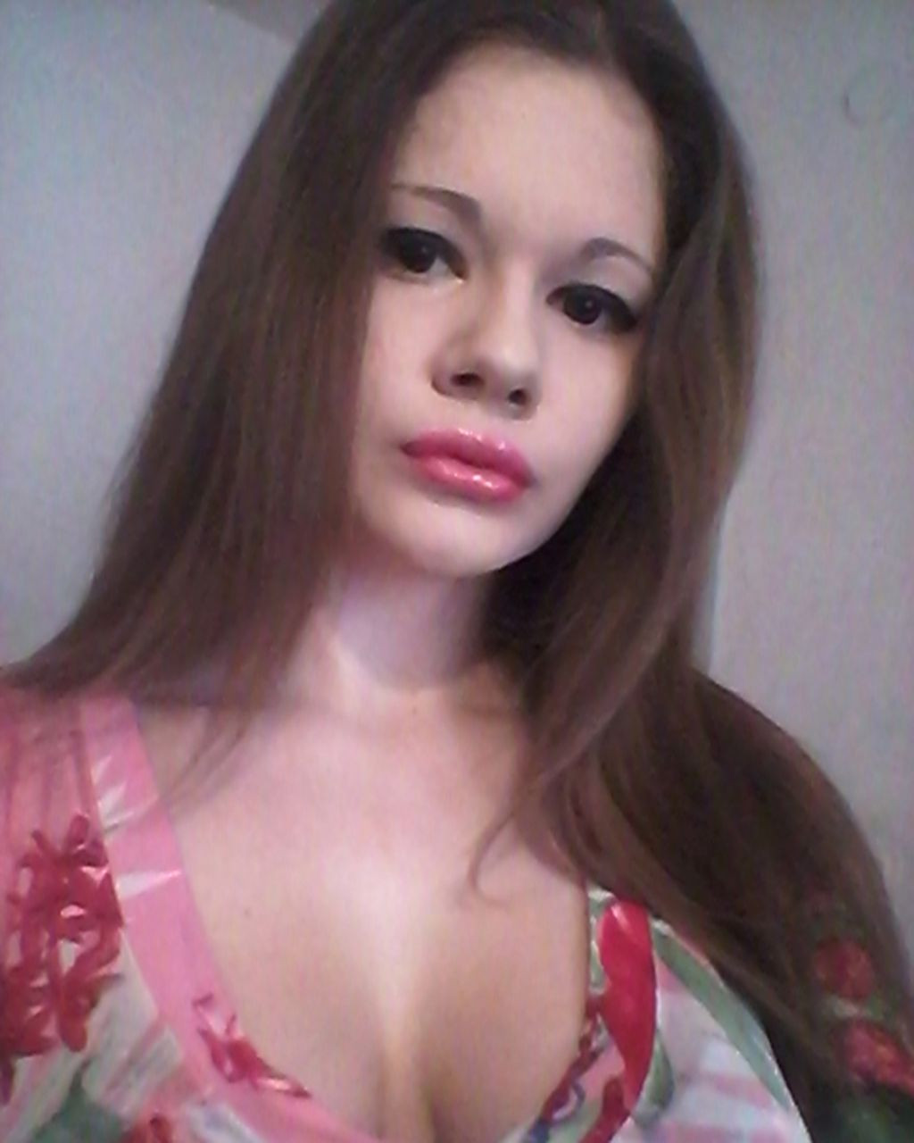 Mặc dù vậy, Ivanova tin vào quyết định của mình và không quan tâm mọi người nghĩ gì. "Có người thích tôi bơm môi to hơn, có người lại thích môi tôi nhỏ hơn nhưng điều đó không quan trọng với tôi. Tôi không quan tâm ý kiến của người khác lắm, quan trọng là tôi thấy thích", Ivanova nói thêm.