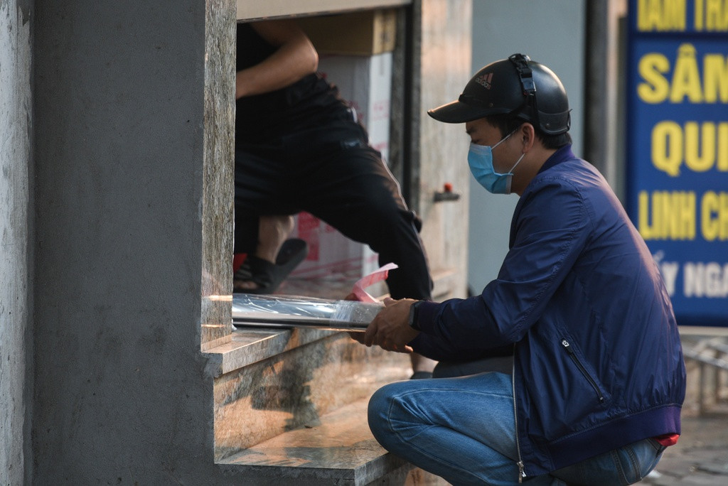 Canh buon ban tho thut trong lenh cach ly xa hoi-Hinh-2