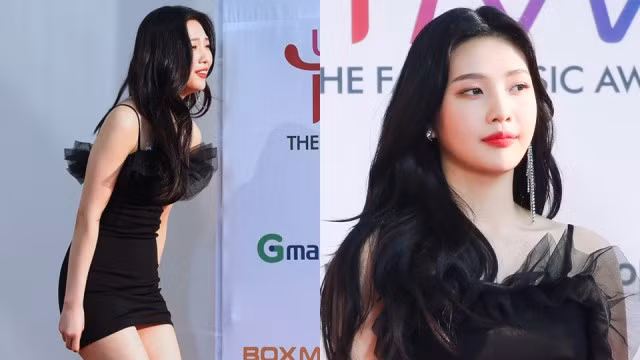 Mẫu đầm quá ngắn không ít lần khiến người đẹp xứ Hàn gặp sự cố lộ hàng đáng xấu hổ.