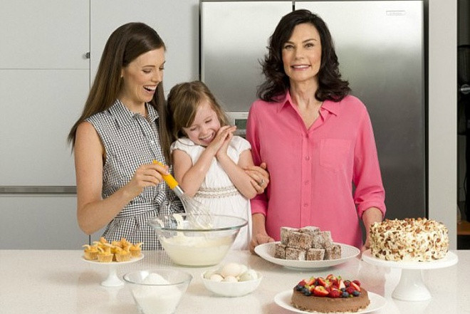 Thay vì ăn đường, Carolyn sử dụng chất làm ngọt tự nhiên có tên Xylitol được tìm thấy trong một số loại rau, quả. Ngoài việc loại bỏ đường khỏi thực đơn, Carolyn cho rằng giấc ngủ cũng là một yếu tố then chốt.