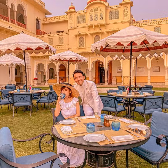 Để được như vậy thì vợ đại gia Minh Nhựa có bí quyết chăm sóc da riêng cũng như một chế độ ăn uống hợp lý để giữ gìn hình thể. Mới đây trên trang cá nhân, cô đã chia sẻ bí quyết chăm da, giữ dáng của mình.