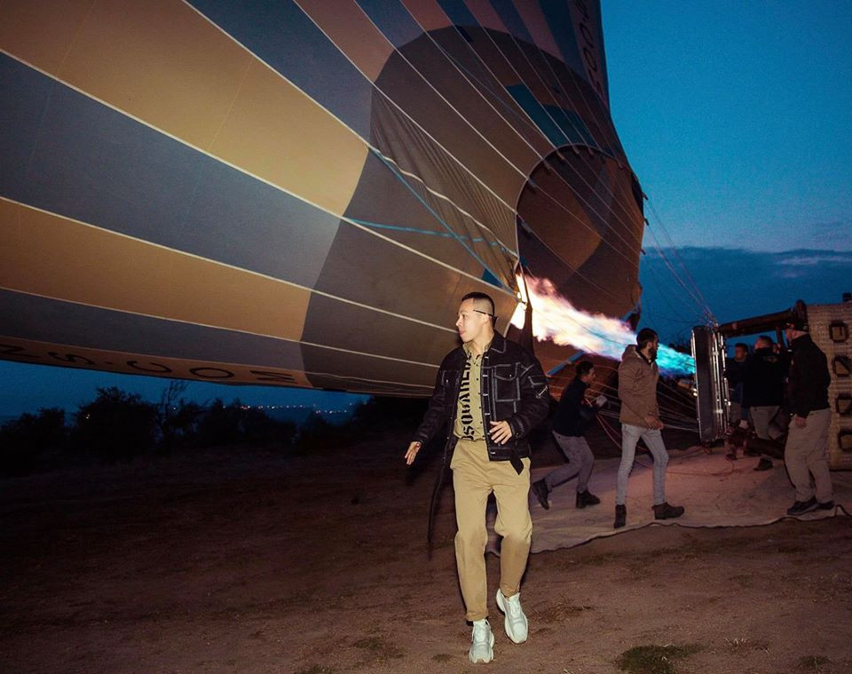 Kho đồ hiệu của Vũ Khắc Tiệp cũng được bổ sung ngày càng đồ sộ sau mỗi chuyến du lịch nước ngoài.