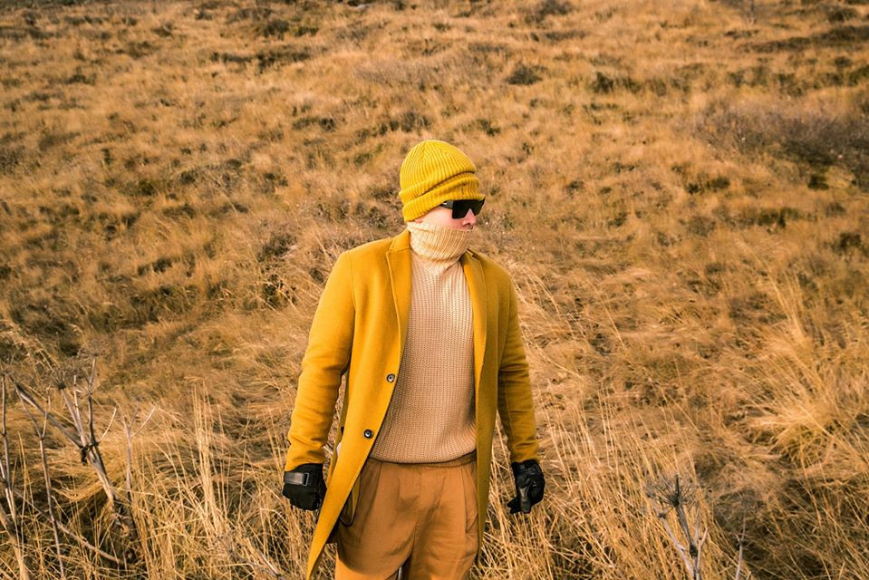 Anh thậm chí còn thường xuyên góp mặt tại các show diễn thời trang lớn trên thế giới, khẳng định tên tuổi trong làng mốt Việt.