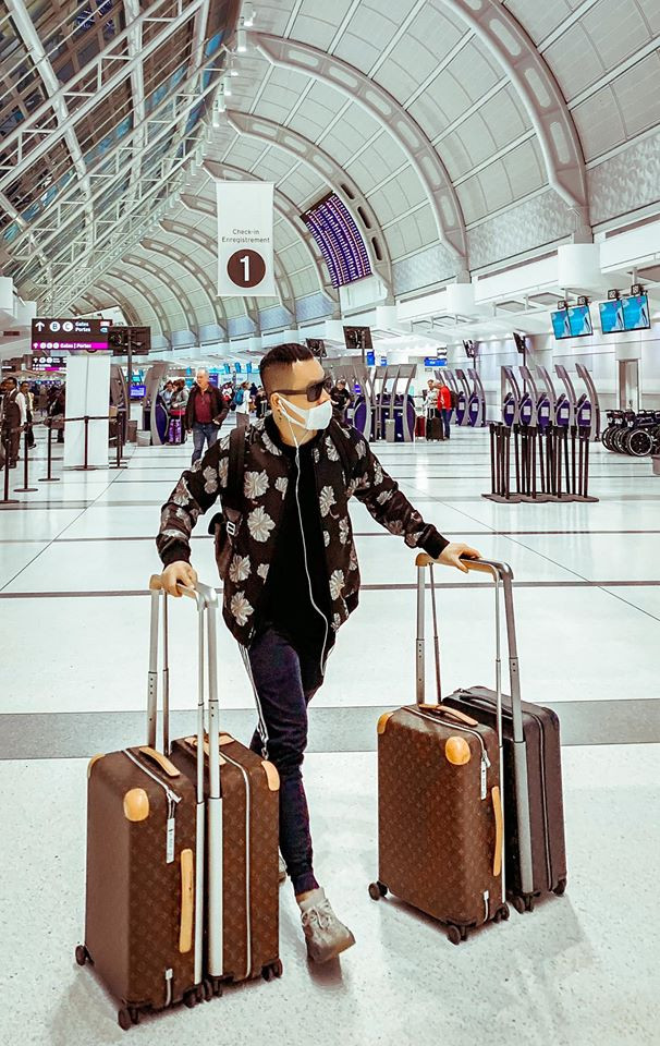 Gu thời trang tối giản, được tạo nên từ những món đồ hiệu đắt đỏ đã giúp Vũ Khắc Tiệp xây dựng hình ảnh chuẩn bảnh bao, sành điệu trong mắt dân tình.