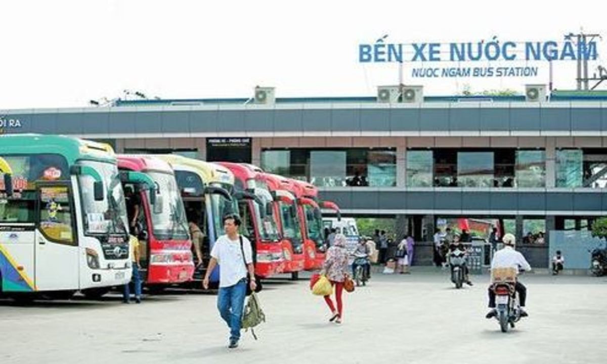 Khan: Ha Noi tim nguoi di chung xe khach voi benh nhan COVID-19 thu 620