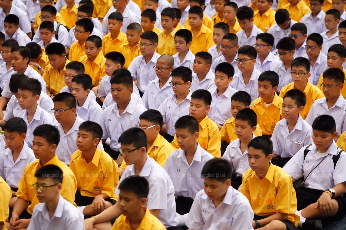 Quy dinh nu sinh cat toc ngan “lo tran, khong che gay” gay tranh cai-Hinh-3