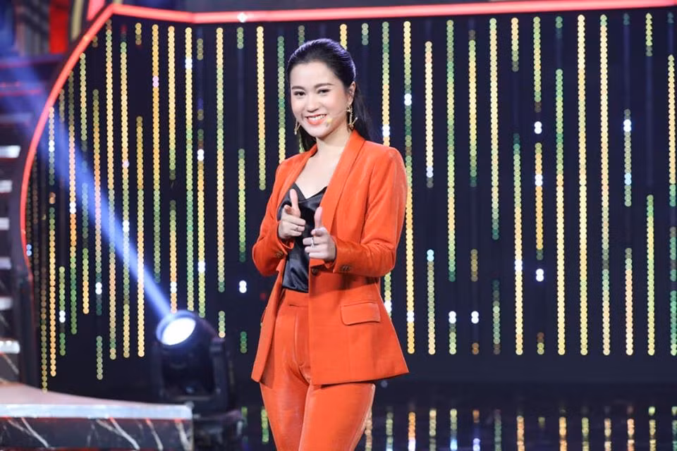 Để giảm cân hiệu quả, Lâm Vỹ Dạ xây dựng cho mình thói quen ăn uống khoa học. Tuy không ăn kiêng nghiêm ngặt, cô vẫn chú trọng lựa chọn kỹ lưỡng thực phẩm dung nạp vào cơ thể.