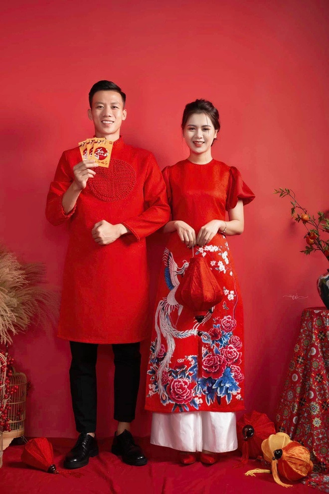 Chuyen nhung nang vo cau thu Viet ngay Tet: Ai dam dang hon?-Hinh-10