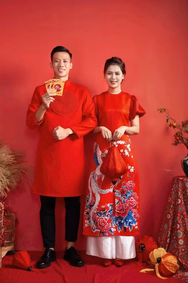 Chuyen nhung nang vo cau thu Viet ngay Tet: Ai dam dang hon?-Hinh-10