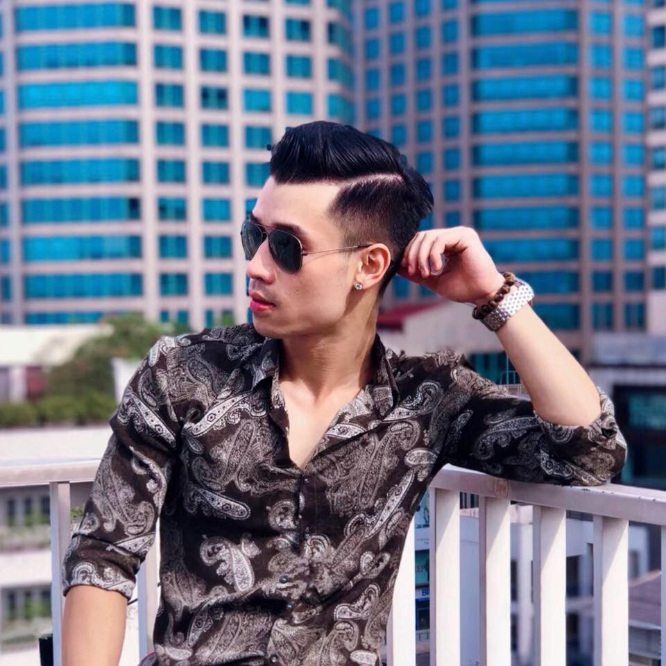 Những bức ảnh của Nhật Linh chứng minh gu thời trang đẳng cấp và khí chất ngút ngàn của anh.