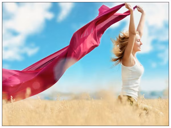 11. Tăng năng lượng: Uống nước vào buổi sáng sẽ tăng mức năng lượng của bạn ngay lập tức và khiến bạn cảm thấy tràn đầy năng lượng. Nếu cơ thể bạn bị mất nước vào buổi sáng nó có thể khiến bạn cảm thấy mệt mỏi. Ảnh: Boldsky.