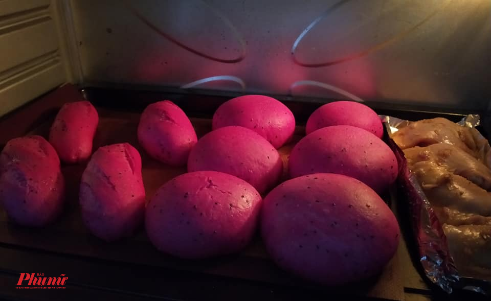 Cac cong thuc lam banh mi thanh long khien hoi chi em 