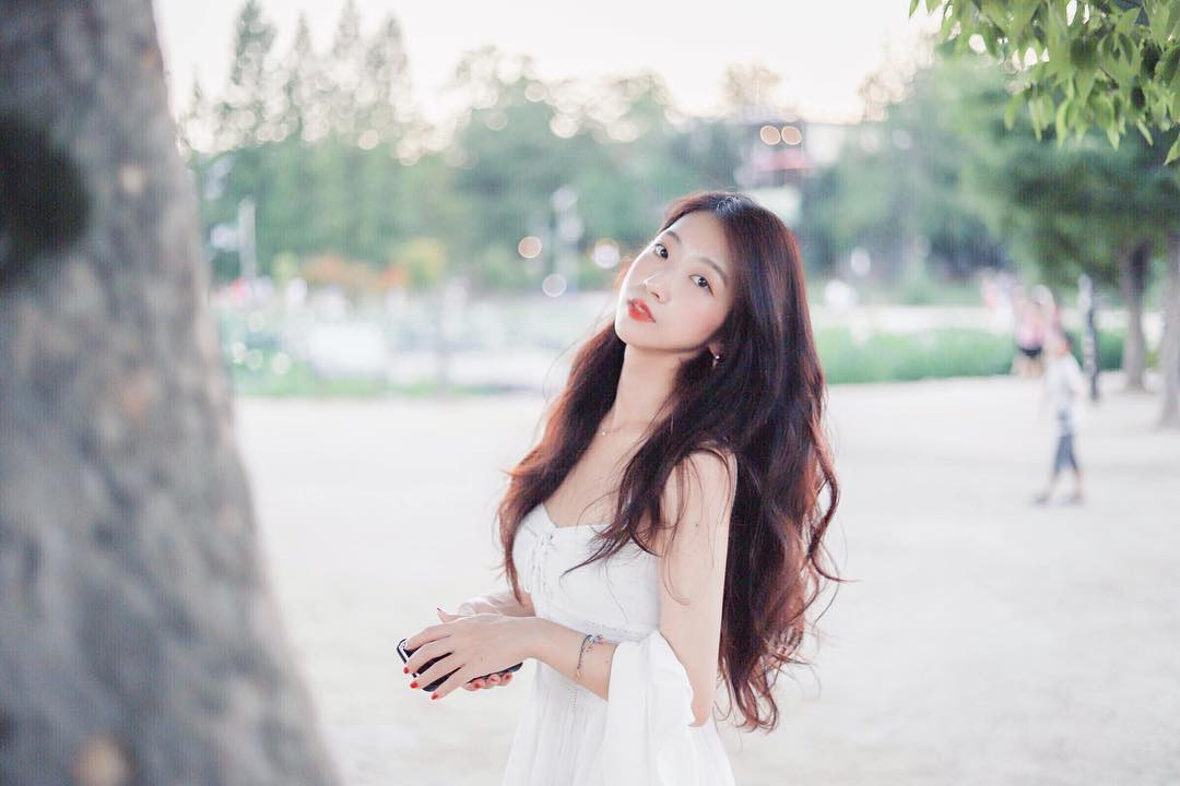 Yura chia sẻ cô bị tổn thưởng rất nhiều vì vóc dáng quá khổ của mình. Là một người thích tới công viên giải trí, Yura đã bị nhân viên quản lý trò tàu lượn siêu tốc từ chối vì lý do không thể thắt nổi dây đeo an toàn cho cô. Vòng eo khi đó của cô là 101cm.