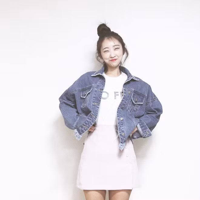 Cô cũng cảm thấy rất khó khăn khi phải từ bỏ những thực phẩm giàu chất béo như mì gói, bánh ngọt, kem, nước có ga nhưng nếu muốn giảm cân thì phải cắt chúng ra khỏi thực đơn.