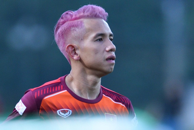 Hồng Duy cũng từng nhuộm mái tóc sang gam hồng ngọt ngào trước thềm vòng loại World Cup 2022, nhằm tăng sự tự tin trong mắt người hâm mộ.