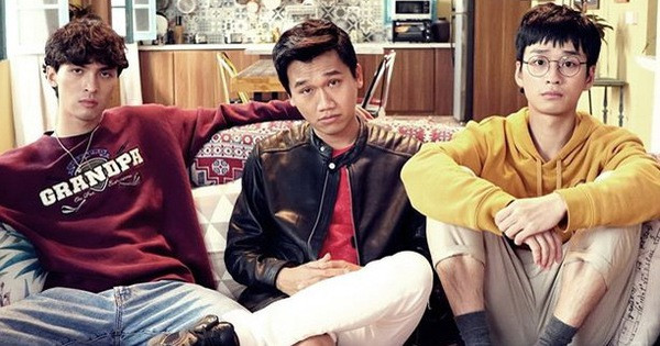 Trong phim Nhà trọ Balanha, Công Dương (trong vai Lâm) được nhắc đến nhiều vì sở hữu vẻ đẹp lai Thái và gu ăn mặc chất lừ theo hơi hướng cổ điển.