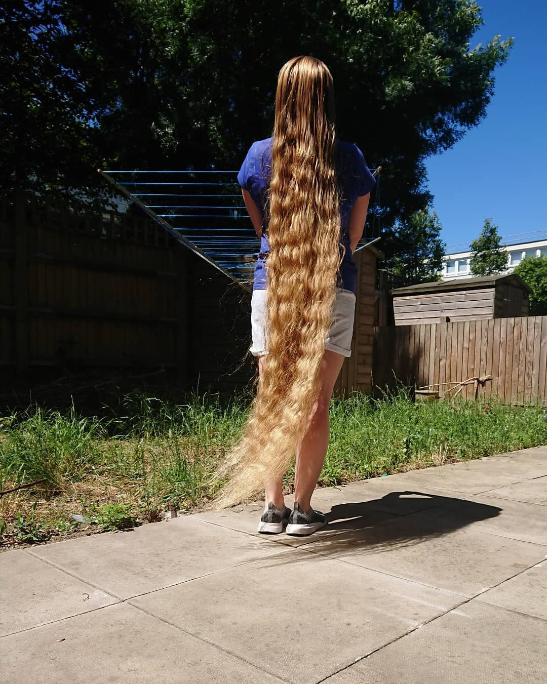 Chia sẻ trên truyền thông, Malgorzata cho biết cô bắt đầu ý định nuôi tóc dài từ năm 7 tuổi. Cô dành nhiều công sức để giữ gìn, nuôi dưỡng bộ tóc của mình.