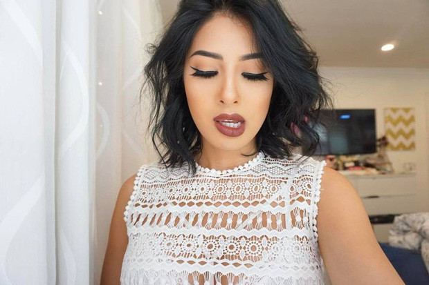 Không chỉ xinh đẹp, Jacqueline Phạm còn khiến nhiều người thích thú với cuộc sống sang chảnh, cách ăn mặc phóng khoáng.