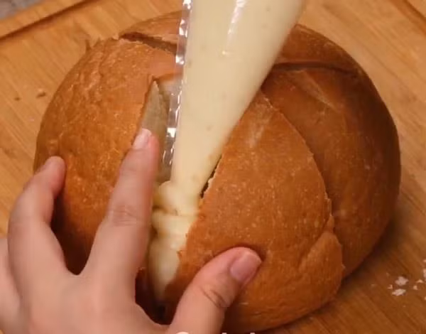 Lam banh mi bo toi pho mai nhanh - gon - ngon bang noi chien khong dau-Hinh-3