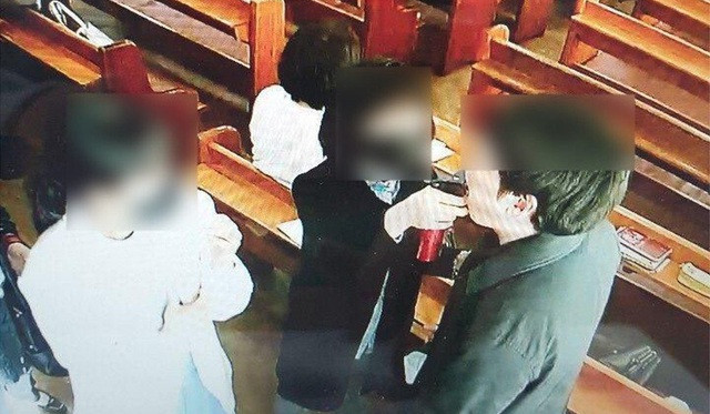 46 ca mac Covid-19 vi nha tho xit nuoc muoi vao mieng tin do