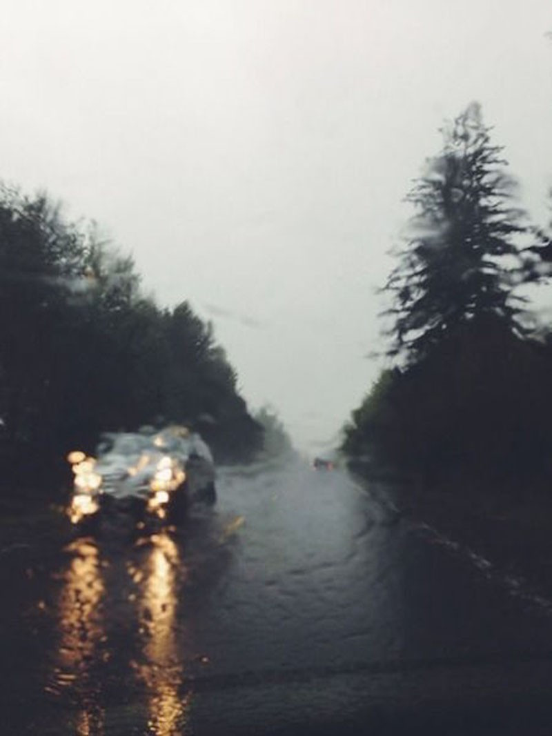 Người ấy không đáp ứng những nhu cầu của bạn. Có thể không nhất thiết phải đáp ứng 100%, tuy nhiên, hãy chắc chắn rằng người ấy đã cố gắng và bạn cảm nhận được chân tình của họ. Nếu tất cả những nhu cầu của bạn đều bị gạt đi, mối quan hệ này sẽ chẳng thể kéo dài.