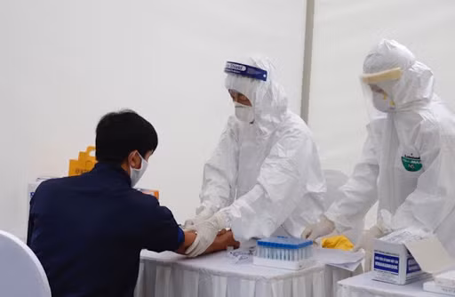 Them 21 ca mac moi COVID-19, gom 20 ca lien quan Da Nang, VN 810 ca